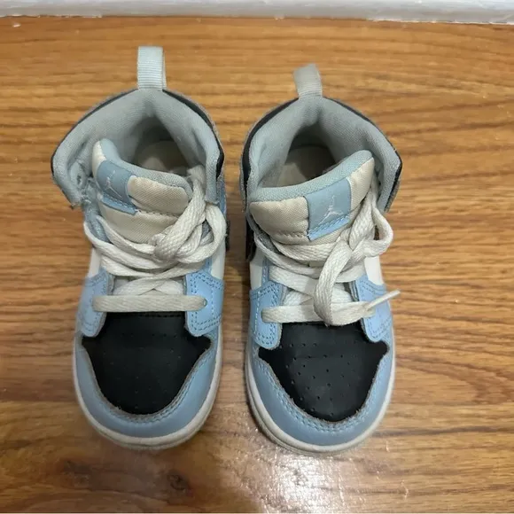 Nike Air Jordan 1 Mid Kids Size 6C Blue Athletic Shoes Sneakers
