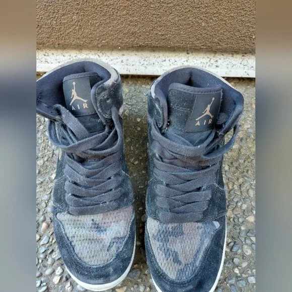 Nike Air Jordan 1 Retro High Heiress Camo Kids Athletic shoes Sneakers Size 5Y