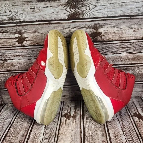 NIKE AIR JORDAN MAX AURA Youth 6 6Y Red Basketball Shoes Sneakers CQ9544-600