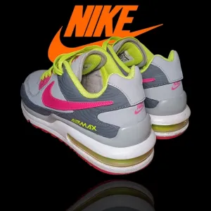 Nike Air Max 443369-063 Gray Casual Shoes Sneakers Youth / Men's 6 - Women's 7.5