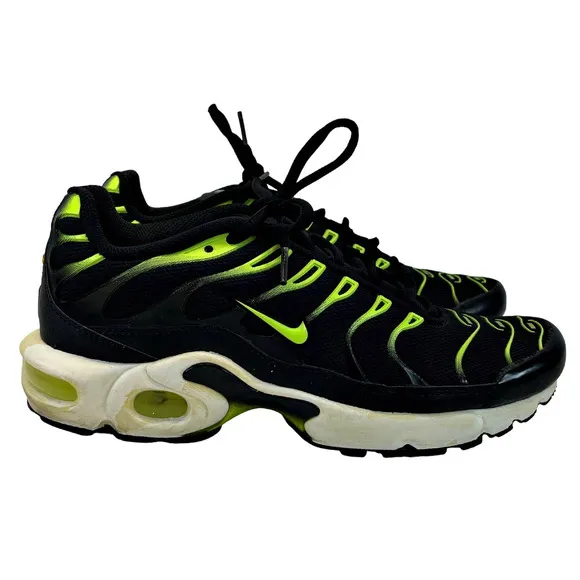 Nike Air Max Plus GS Size 7Y 655020-086 Black Volt Green Neon Shoes Womens 8.5