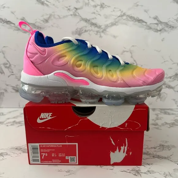 Nike Air Vapormax Plus Bubblegum Pink Athletic Shoes FJ4550-606 Women's Size 7.5
