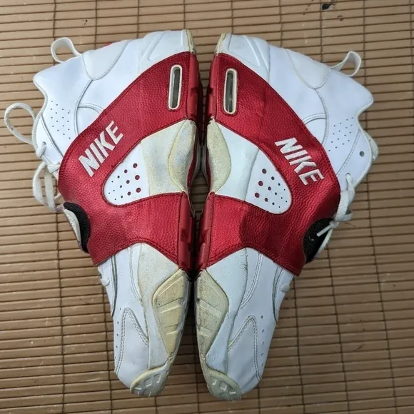 Nike Air Veer - White University Red, men's (Size 13 ) 599442 100. Athletic shoe