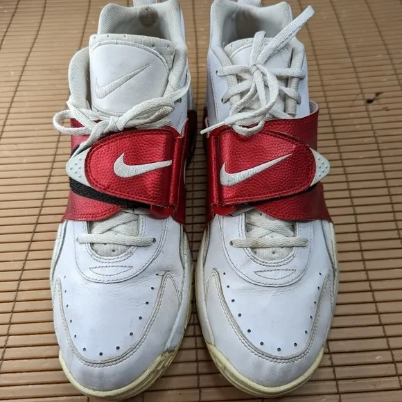 Nike Air Veer - White University Red, men's (Size 13 ) 599442 100. Athletic shoe