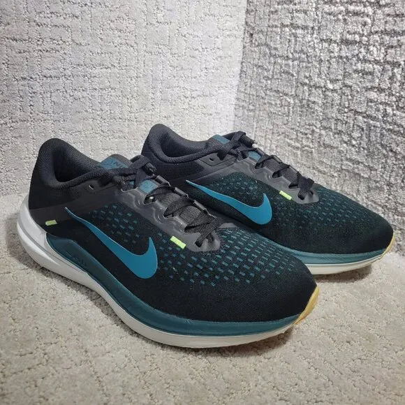 Nike Air Winflo 10 Men's Size 10 US Black Blue Running Shoes Athletic DV4022-008