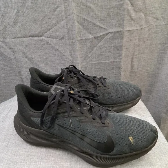 Nike Air Zoom Winflo 7 Mens Size 14 Black Athletic Shoes Sneakers CJ0291-001