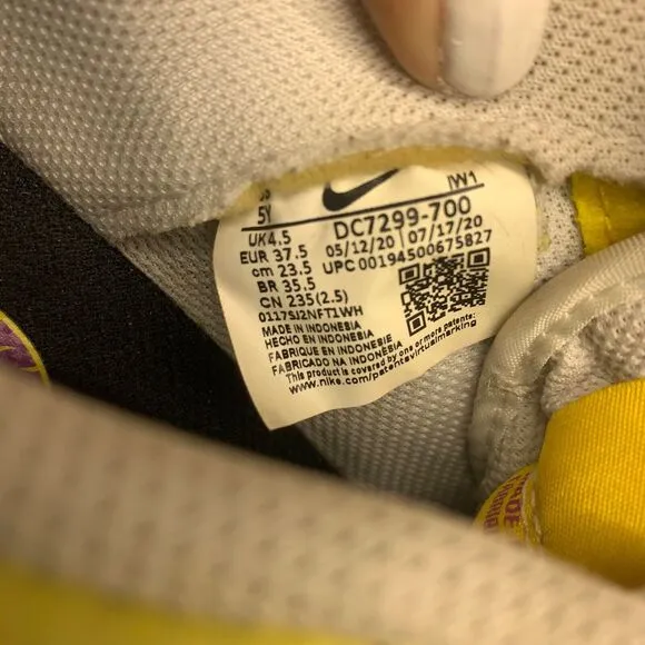 Nike Boys Air Force 1 Low Peace DC7299-700 Yellow Casual Shoes Sneakers Size 5 Y