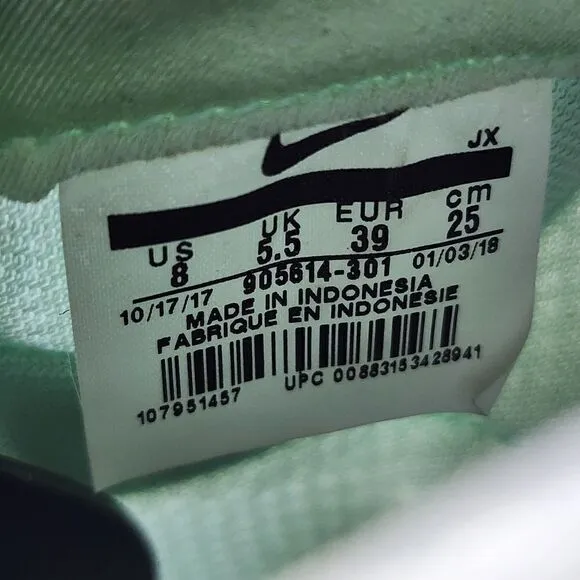 NIKE CORTEZ - Womens Shoes - SIZE 8