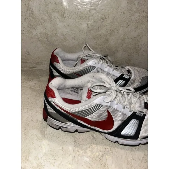 Nike Dual Fusion TR White/Red/Black Athletic Running  Dad Shoes Men’s Size 14
