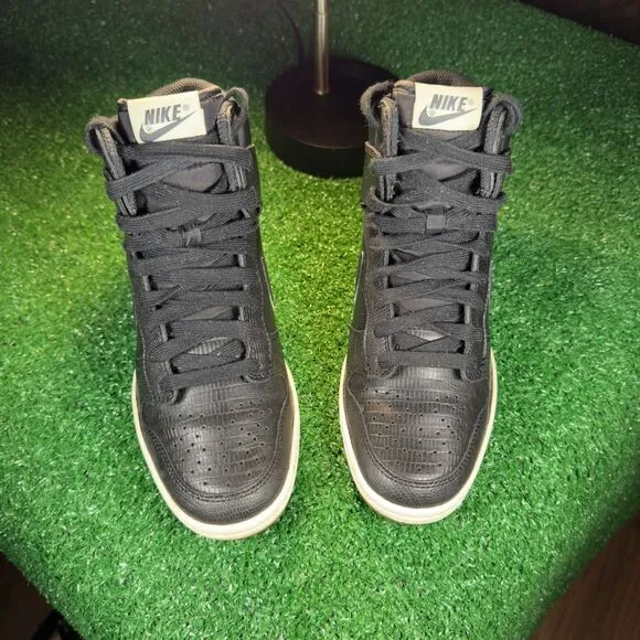 NIKE DUNK SKY HI BLACK GUM - Women’s Sneaker - SIZE 7.5