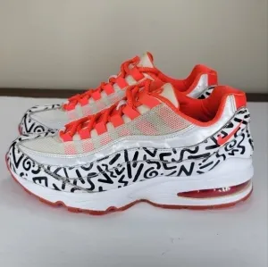 NIKE Girls AIR 95 QS WHITE/BLK/CRAMOISI ATHLETIC SHOES AH3808-100 Size 6.5Y