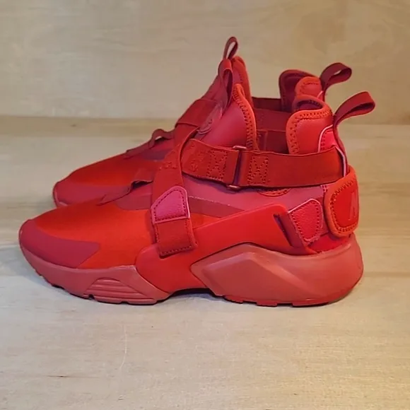 Nike Huarache City Red Athletic Shoes