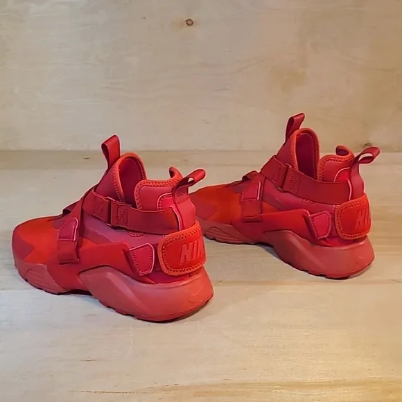 Nike Huarache City Red Athletic Shoes