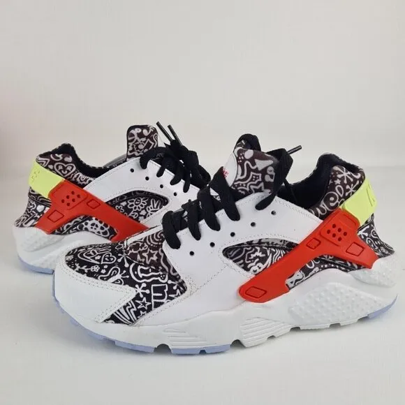 Nike Huarache Run SE GS Athletic Shoes Sneaker White SIZE 5.5 Y = 7 Wmn