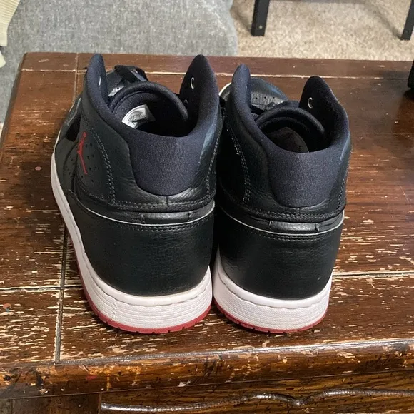Nike Jumpman shoes size 11 US