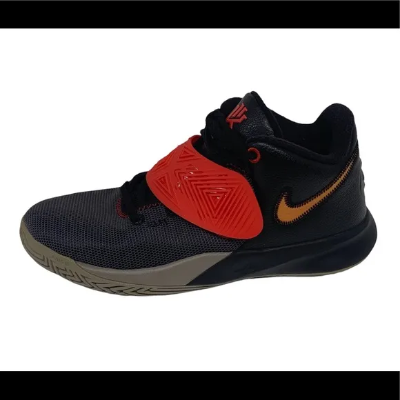 Nike Kyrie Flytrap III GS Basketball Athletic Shoe Black Red BQ5620-011 Sz 5.5Y
