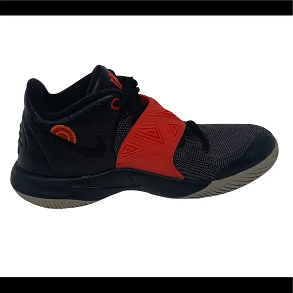 Nike Kyrie Flytrap III GS Basketball Athletic Shoe Black Red BQ5620-011 Sz 5.5Y