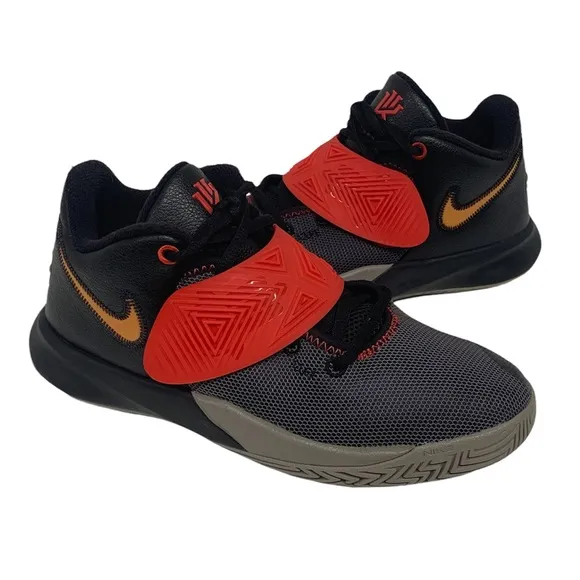 Nike Kyrie Flytrap III GS Basketball Athletic Shoe Black Red BQ5620-011 Sz 5.5Y