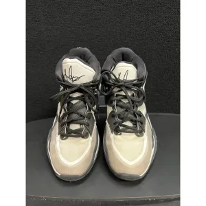 Nike Kyrie Infiniti‎ Size 8.5