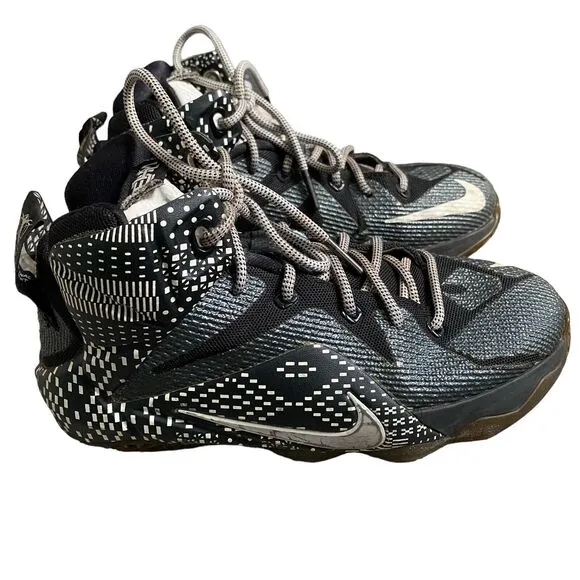 Nike LeBron 12 Black History Month 2015 Athletic Shoes Kids 4Y EU 36
