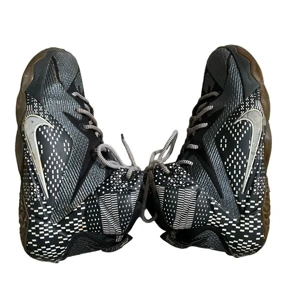 Nike LeBron 12 Black History Month 2015 Athletic Shoes Kids 4Y EU 36