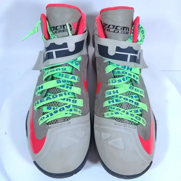 Nike LeBron Soldier 6 Bamboo Crimson Basketball Shoes Athletic Sneakers Sz 8.5