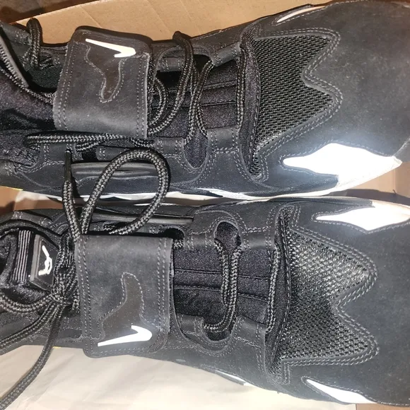 Nike Men's Athletic Shoes - Black and White