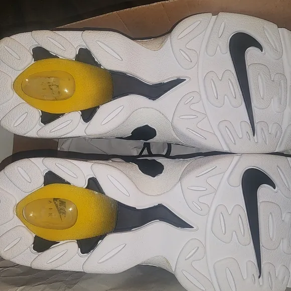 Nike Men's Athletic Shoes - Black and White