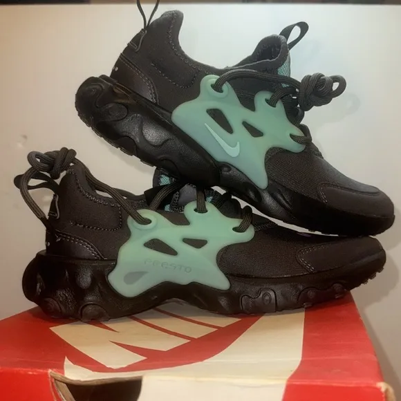 Nike React Presto GS Youth 3y Thunder Gray/ aurora Green Purple shoes