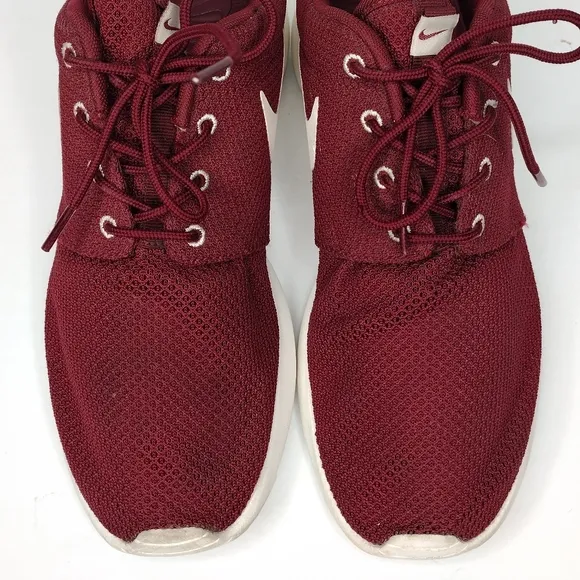 Nike Roshe Maroon Athletic Shoes