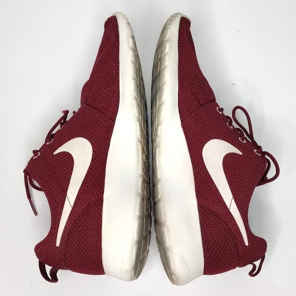 Nike Roshe Maroon Athletic Shoes