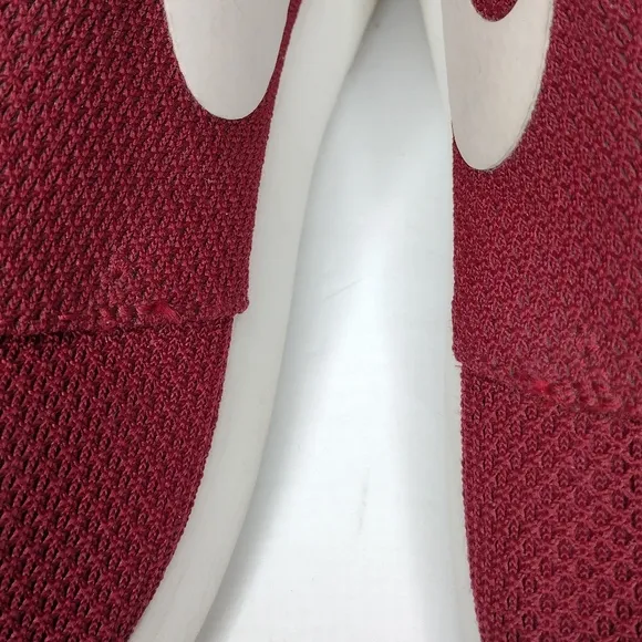 Nike Roshe Maroon Athletic Shoes