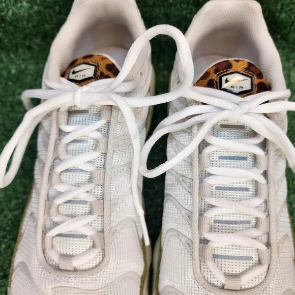 Nike Size 6.5Y Womens 8 Air Max Plus GS ‘Leopard’ DX9283-100 Athletic Shoes