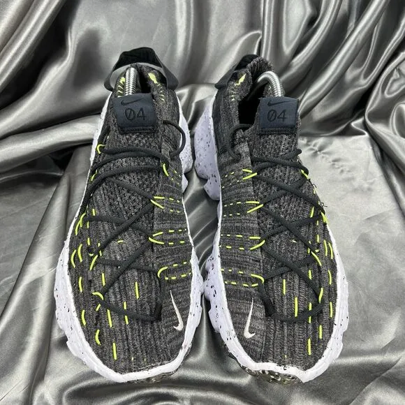Nike Space Hippie 04 Sneakers Mens Sz 11 Black/Black Volt-White Shoes CZ6398-010