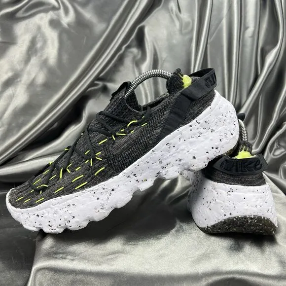 Nike Space Hippie 04 Sneakers Mens Sz 11 Black/Black Volt-White Shoes CZ6398-010