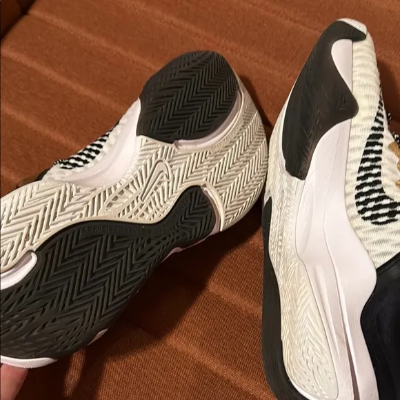 Nike White and Gold Athletic Shoes