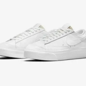 Nike Women's Blazer Low Platform 'Triple White' DJ0292-100 Leather 2021 6 - 12