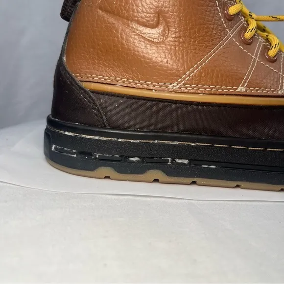 Nike Woodside ACG Hiking Boots Waterproof 415079-200 Brown Youth Boys Size 2​