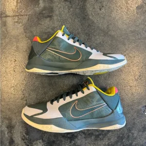 Nike Zoom Green and White Athletic Shoes