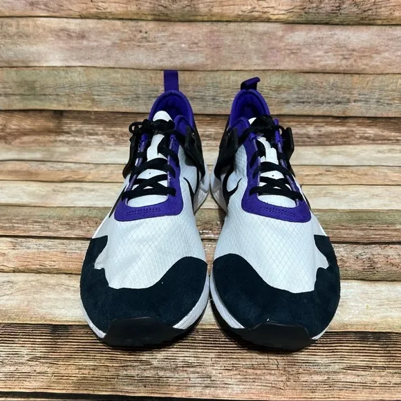Nike Zoom Lite QS Athletic Shoes