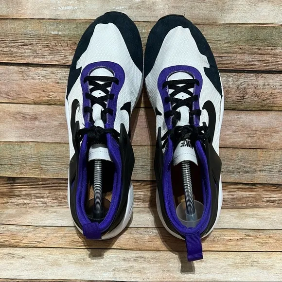 Nike Zoom Lite QS Athletic Shoes