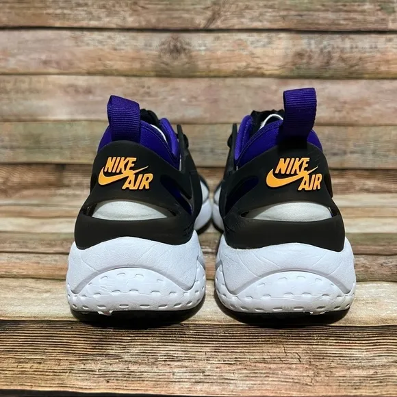 Nike Zoom Lite QS Athletic Shoes