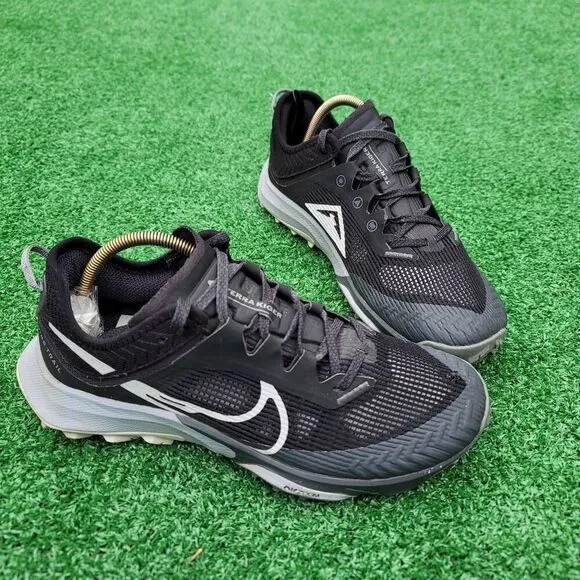 NIKE AIR ZOOM TERRA KIGER 8 - Men's Running Shoes - SIZE 7