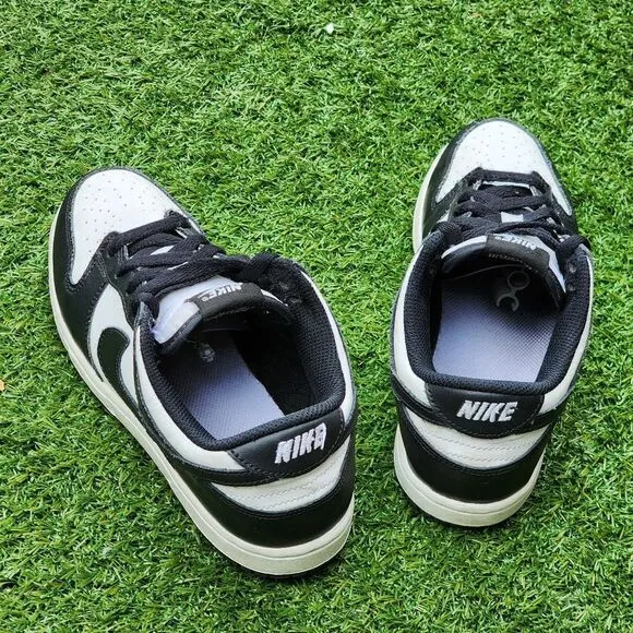 NIKE DUNK GS - Kids Shoes - SIZE 3Y