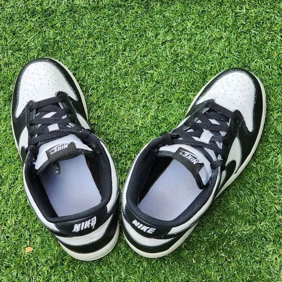 NIKE DUNK GS - Kids Shoes - SIZE 3Y