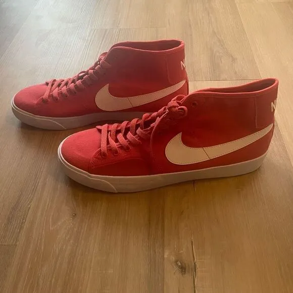Nike SB Blazer Court Mid SB Lobster Men’s Size 11 New