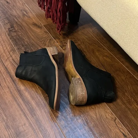 Nordstrom's Caslon Genuine Leather Ankle Boots w/Square Wood Heel Sz. 61/2.