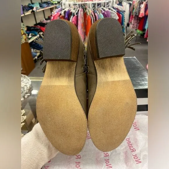Not Rated Ladies 7.5 Taupe Ankle Heel Boots