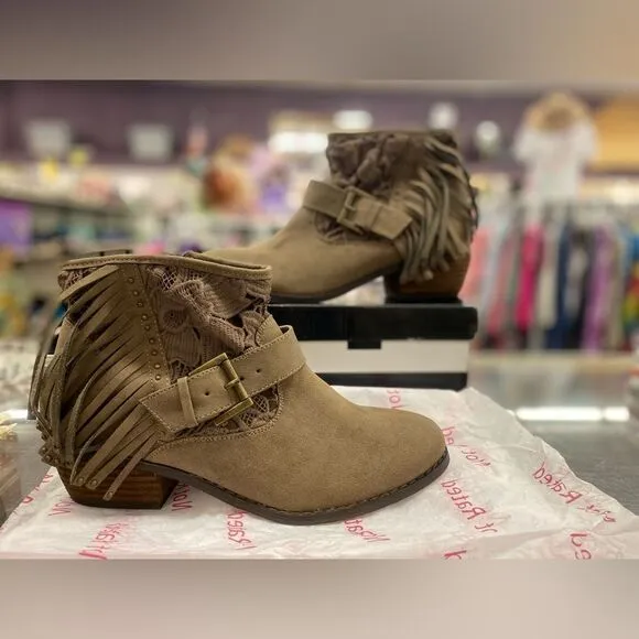 Not Rated Ladies 7.5 Taupe Ankle Heel Boots