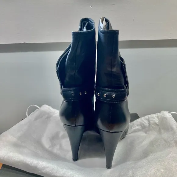 NWB Mea Shadow Women's Demetra Boots , Black Leather, 9.5 M US